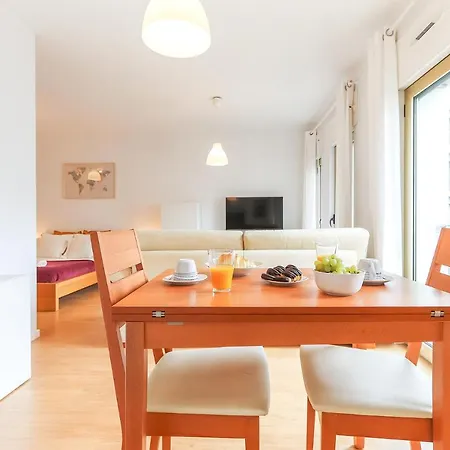 Vita Portucale ! Charming Loft With Garage Lisbon Exterior photo