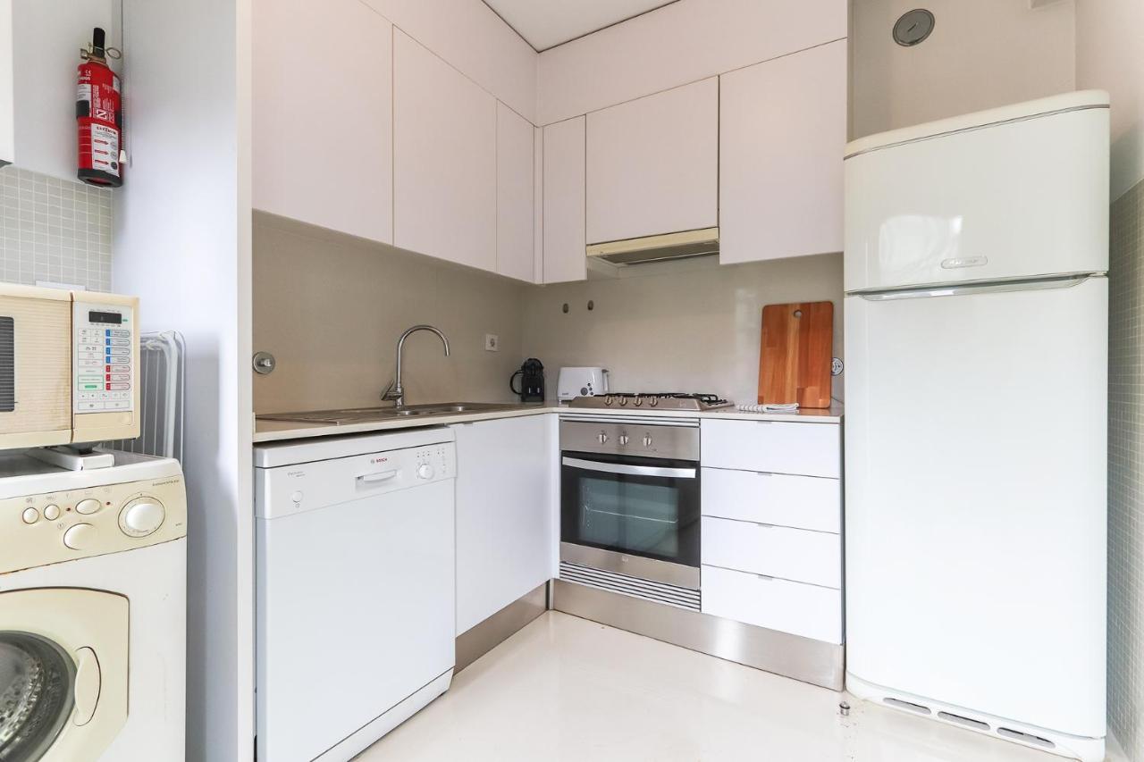 Portucale ! Charming Loft With Garage * Lisbon